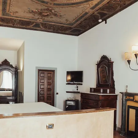 Ii Guelfo Bianco Hotel