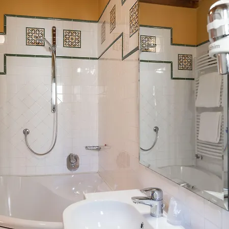 Hotel Ii Guelfo Bianco 3*